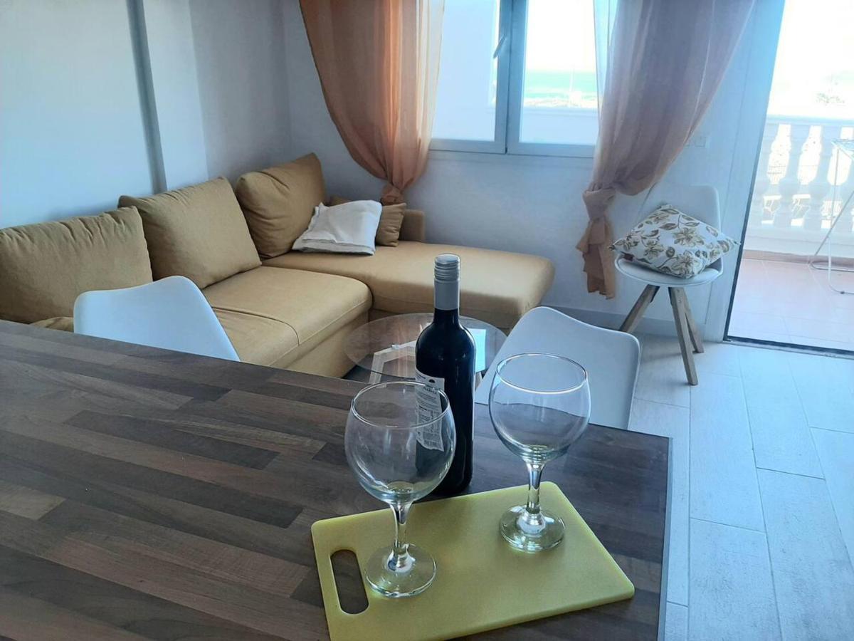 1 Bedroom Giuly Sea Views In Los Cristianos Los Cristianos  Dış mekan fotoğraf