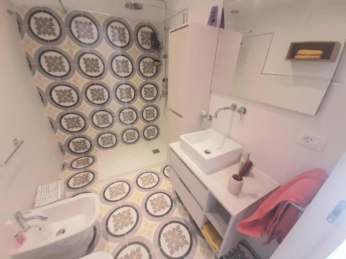 1 Bedroom Giuly Sea Views In Los Cristianos Los Cristianos  Dış mekan fotoğraf