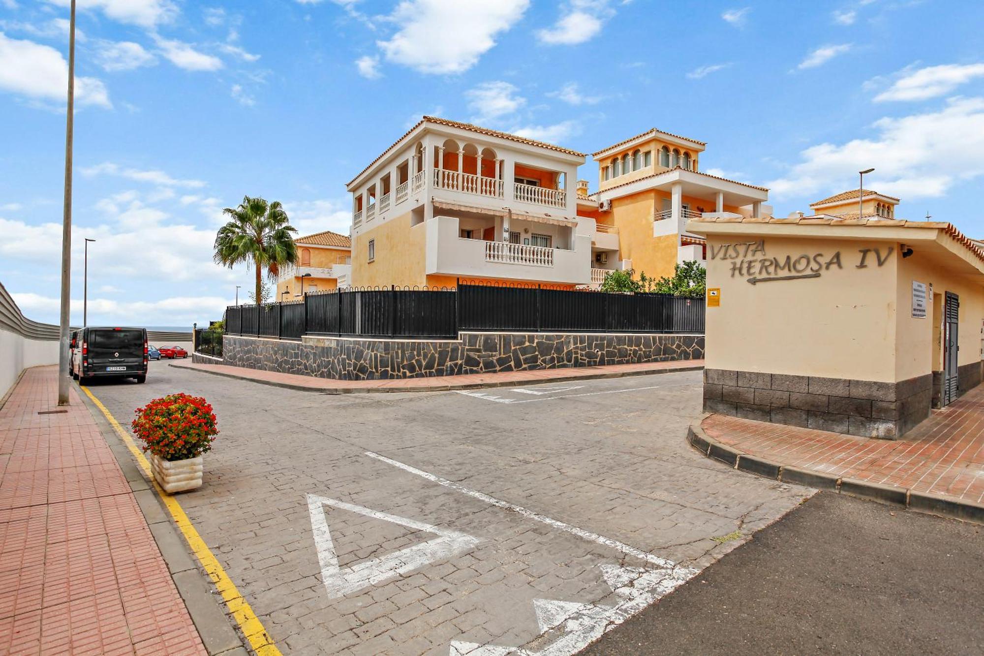 1 Bedroom Giuly Sea Views In Los Cristianos Los Cristianos  Dış mekan fotoğraf