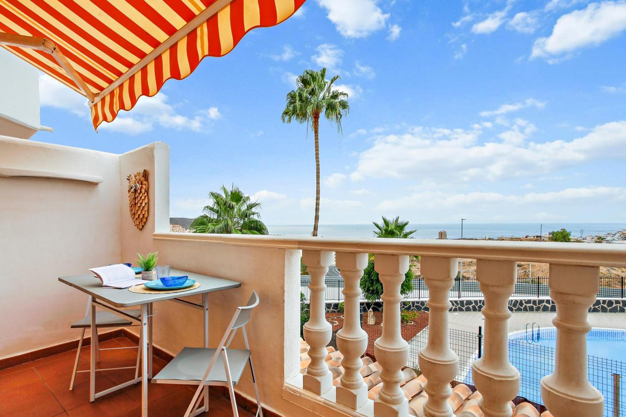 1 Bedroom Giuly Sea Views In Los Cristianos Los Cristianos  Dış mekan fotoğraf