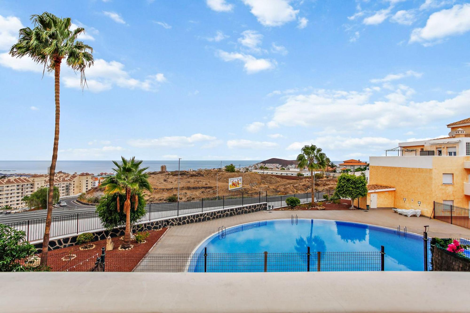 1 Bedroom Giuly Sea Views In Los Cristianos Los Cristianos  Dış mekan fotoğraf